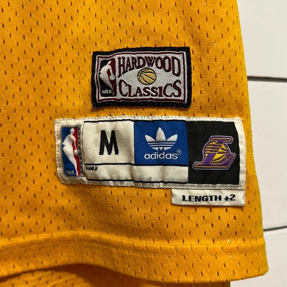 #32 Magic Johnson Jersey - Picture 5 of 6